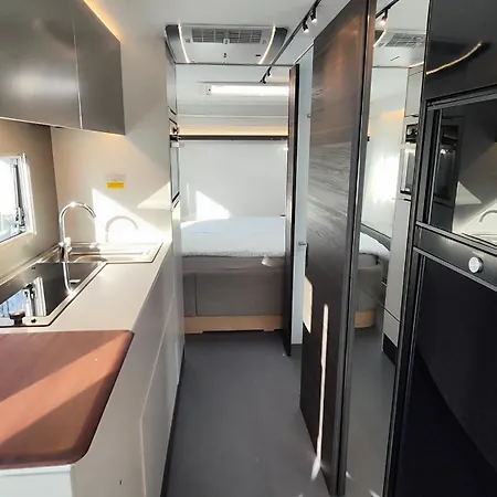 Camping Northern Lights Camper *