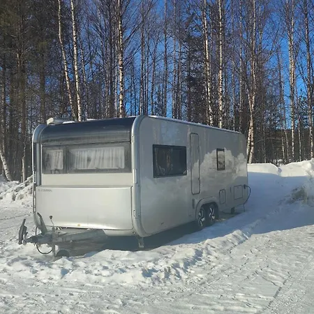 营地 Northern Lights Camper *